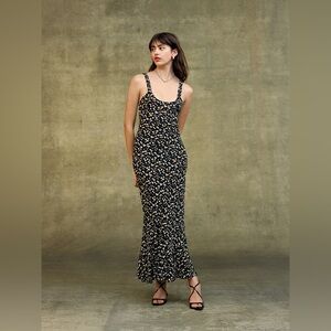 Realisation Par NWOT Allegra dress size small in Milky Way print